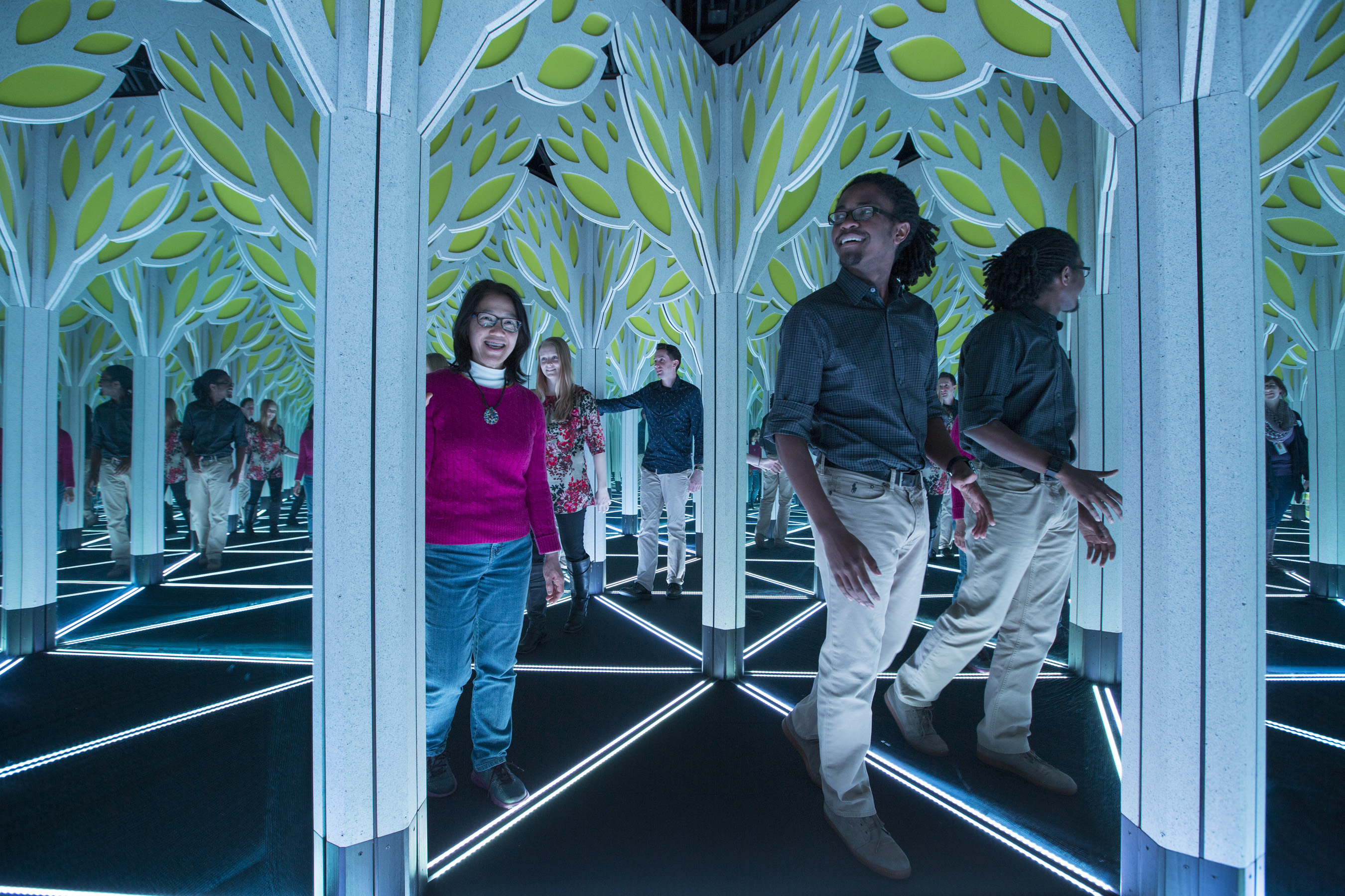 A Mirror Maze Museum Of Science, Mirror Maze Msi Chicago Fire